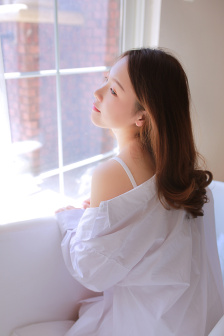 漂亮的女邻居3